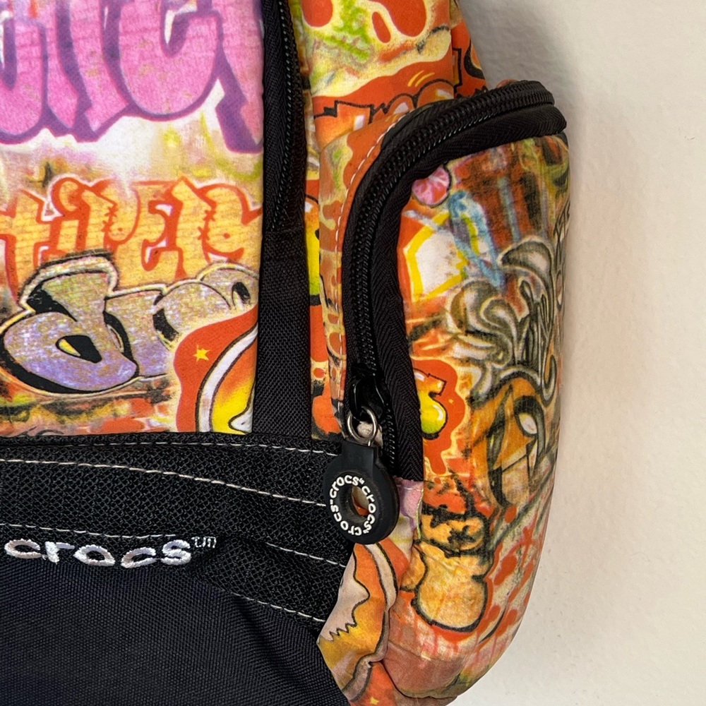 Vintage Crocs Graffiti Sling Messenger Backpack Vibrant Multi Color Print - Picture 5 of 5